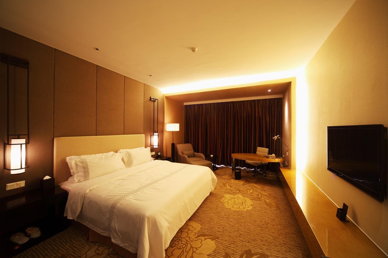 Shenglong Jianguo Hotel Haiyang Haiyang  Екстериор снимка