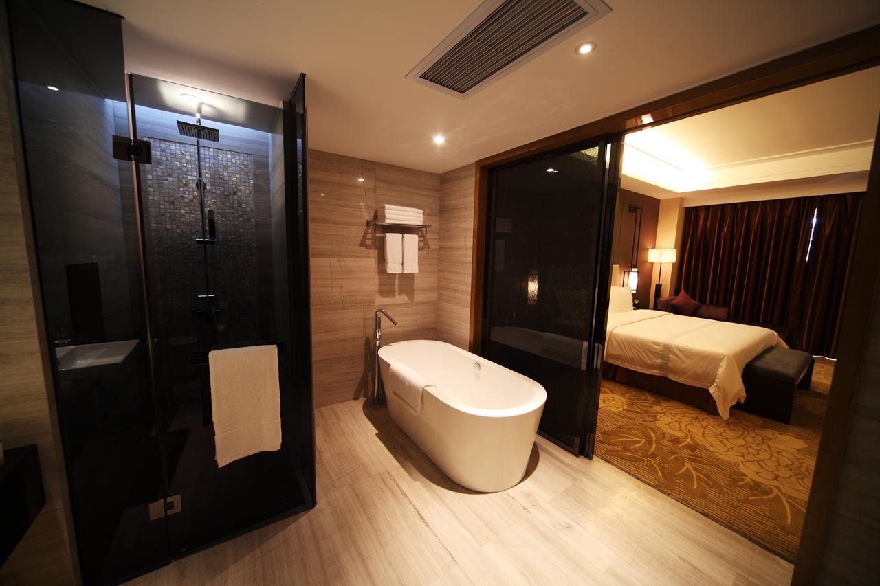 Shenglong Jianguo Hotel Haiyang Haiyang  Екстериор снимка