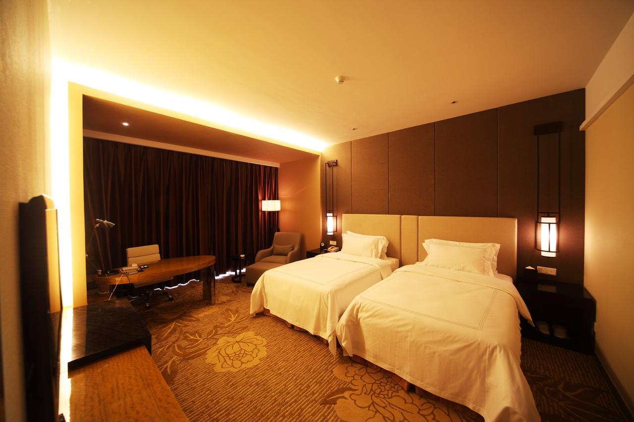 Shenglong Jianguo Hotel Haiyang Haiyang  Екстериор снимка