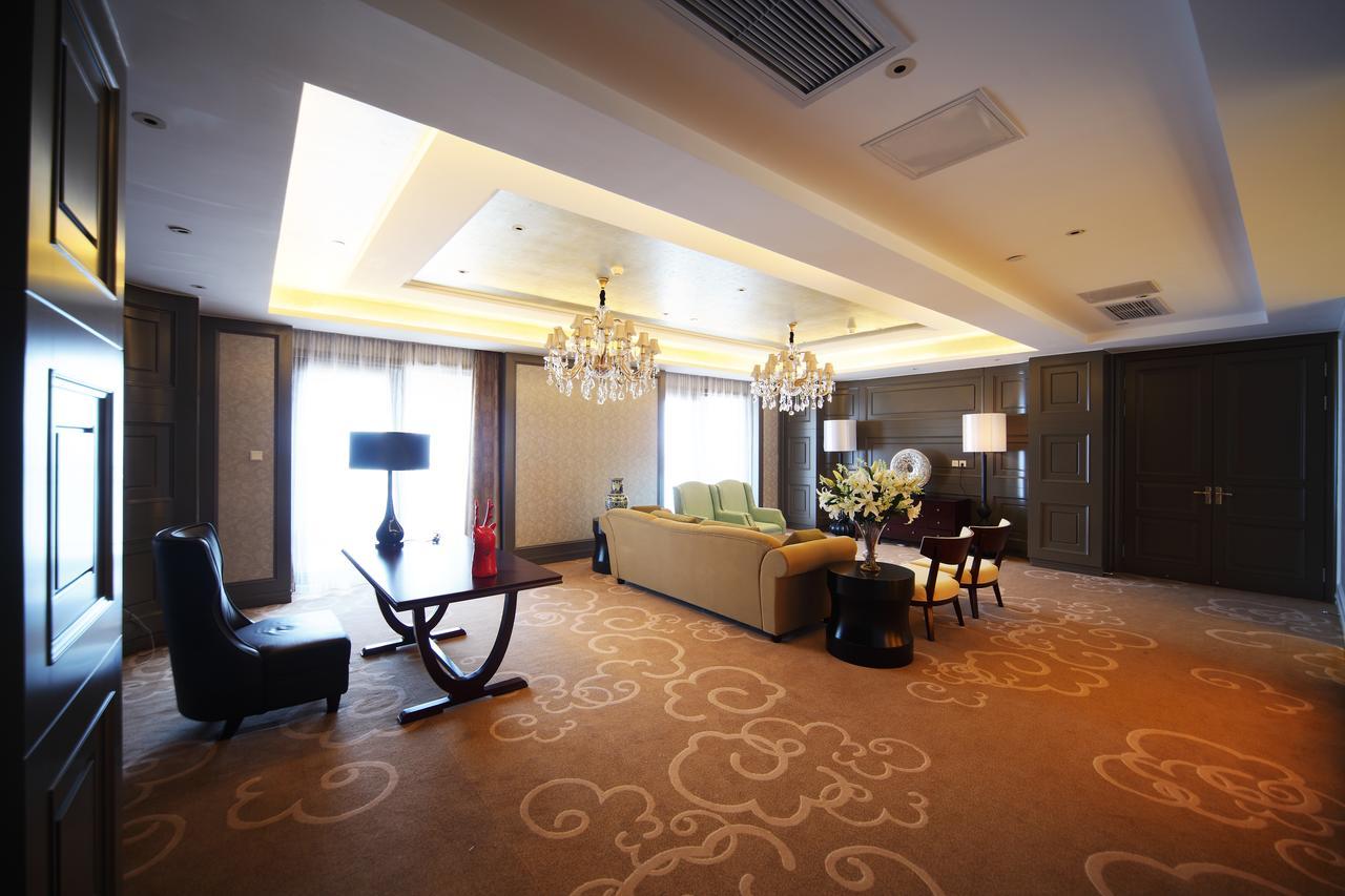 Shenglong Jianguo Hotel Haiyang Haiyang  Екстериор снимка