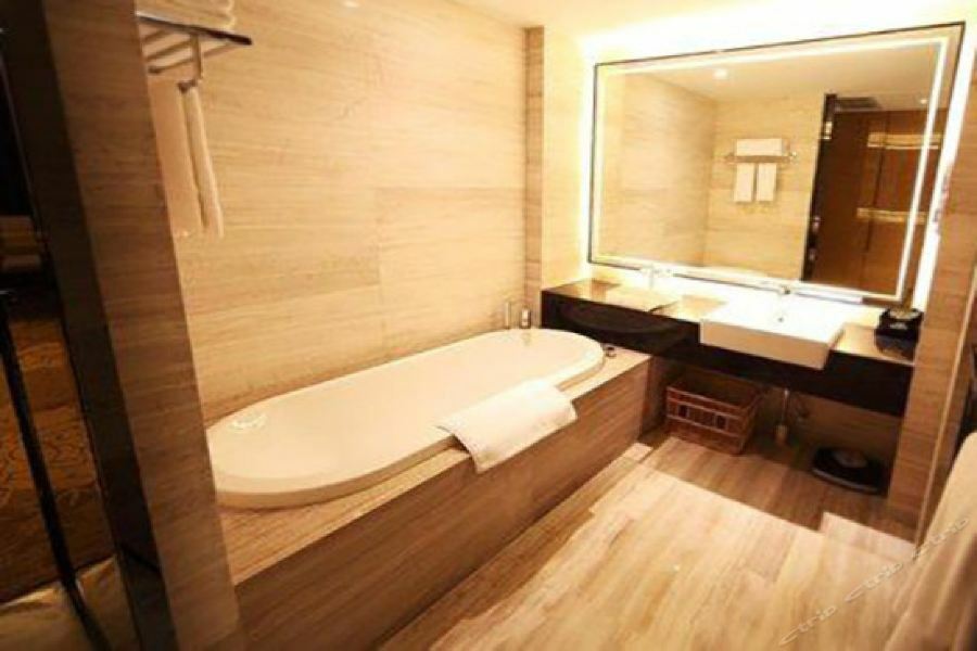 Shenglong Jianguo Hotel Haiyang Haiyang  Екстериор снимка